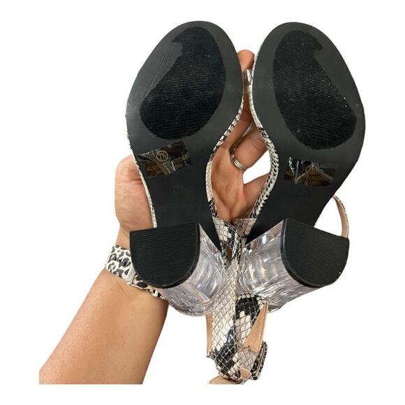 OLIVIA FERGUSON Grey Snake Print Heels. Size 7.5 NWOT - Picture 7 of 7